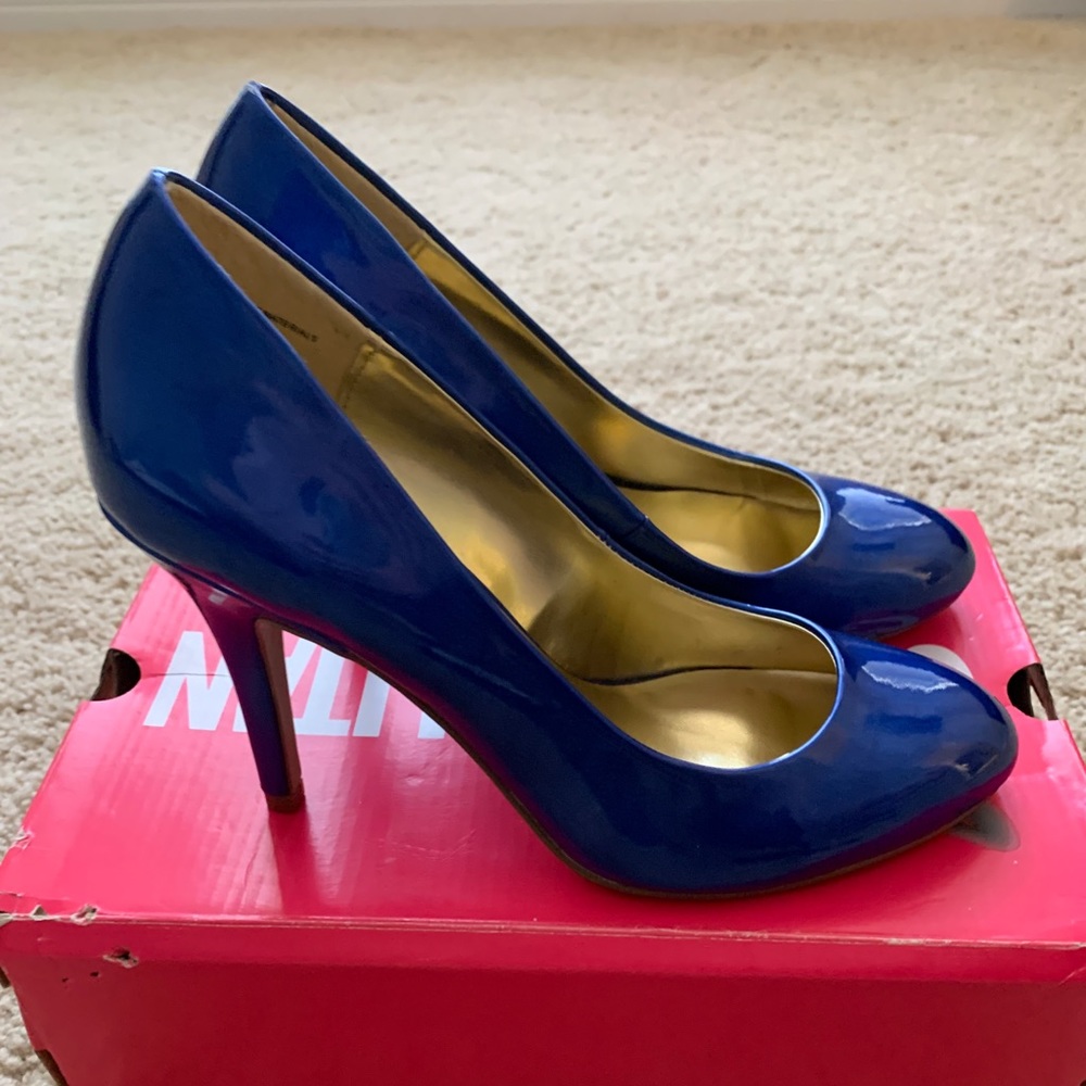 Cosmopolitan royal blue 3in heels